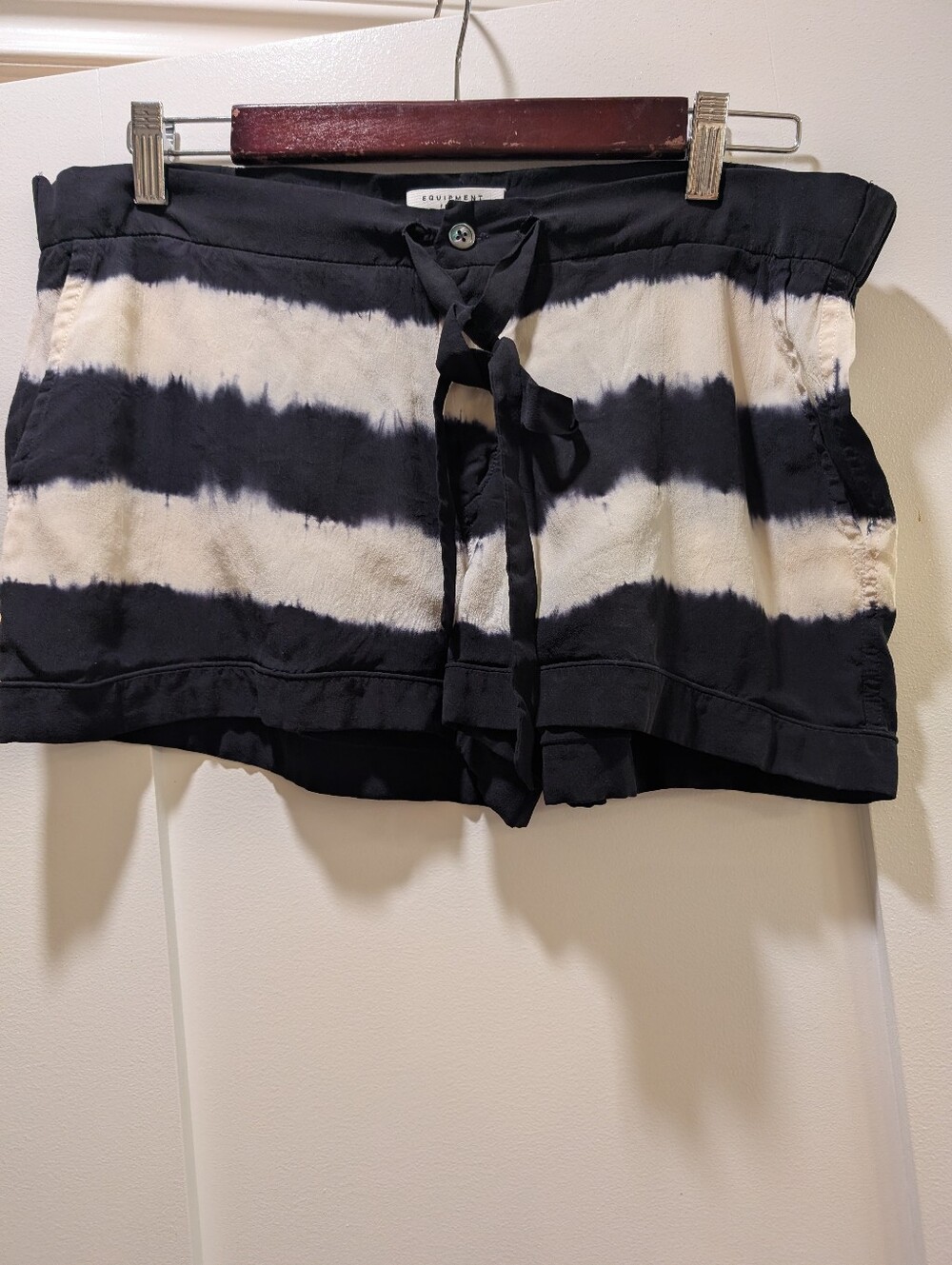 Equipment Femme Silk Shorts,XS